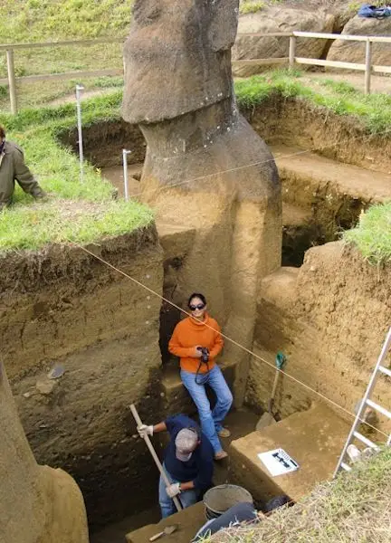 statues_ile_de_paques_05.jpg