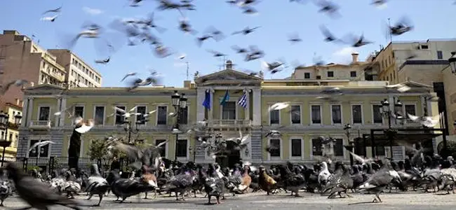 grece_fonctionnaire.jpg