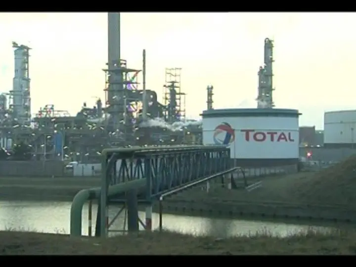 raffinerie-total-dunkerque-2747367utqzp.jpg