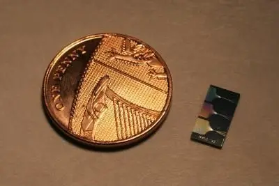 quantum-chip,7-R-262071-3.jpg