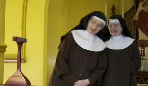 500x_praying-nuns-500.jpg