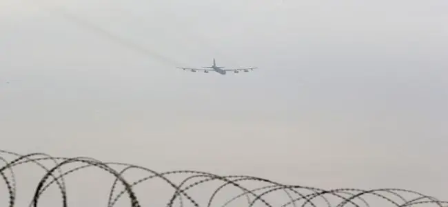 1850811_5_4672_un-b-52-au-dessus-de-la-base-aerienne-d-osan_28fcdeba27e8f9ece555932b3a952ea2.jpg