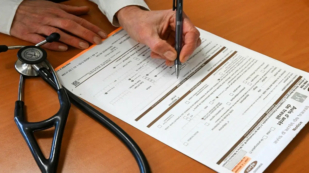 Arrêts de travail : la durée bientôt plafonnée (Ouest-france.fr)
