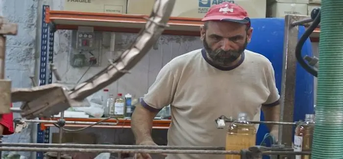 Greek_worker_19_08_2014.jpg