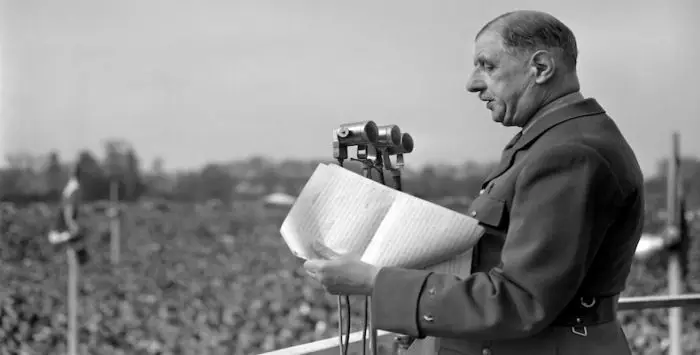 macron lepen trahison degaulle
