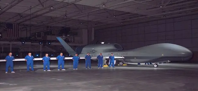RQ-4_Global_Hawk_de_Northrop_Grumman.jpg