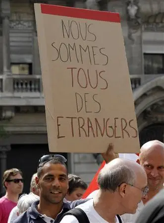 etrangers.jpg
