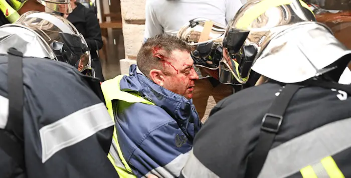 Gilets jaunes CRS handicapes 16 01 2019