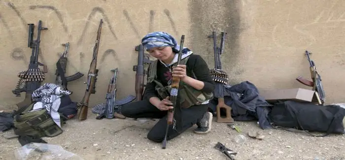 kurd_figther_woman.jpg