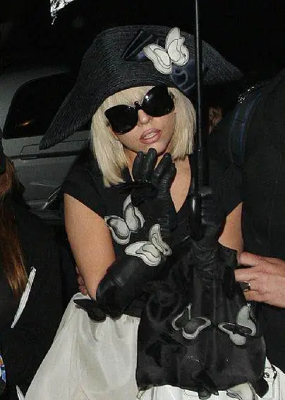 lady-gaga-car.jpg