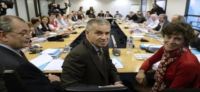 Negotations_patronat_syndicat_2013.jpg