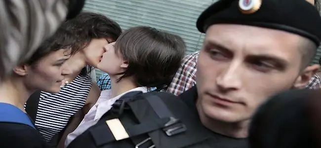 russie_homos_14_06_2013.jpg