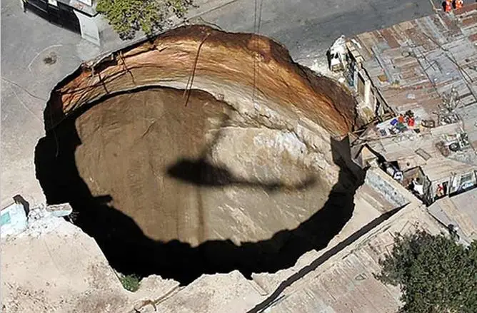 Trou-guatemala2.jpg