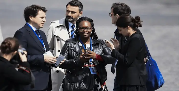 Macron com 11 04 2019