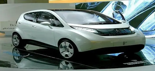 Blue_car_bollore_26_02_2013.jpg