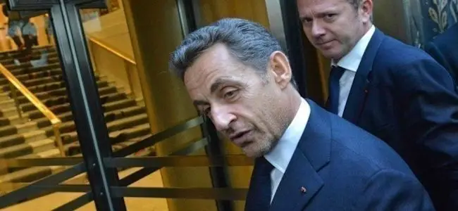 sarkozy_vs_gentil_novembre.jpg