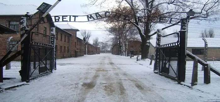 Auschwitz_11_04_2015.jpg