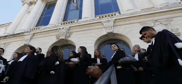 avocats 15 08 2017