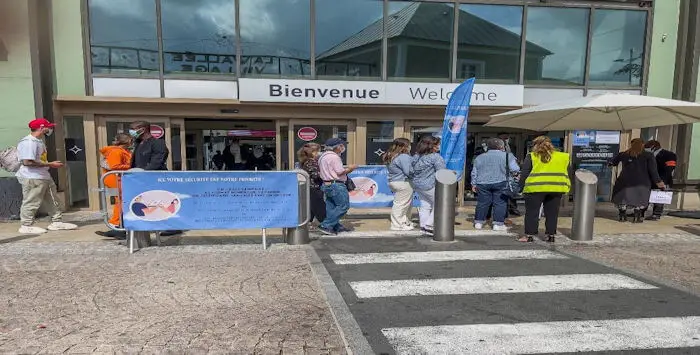 centres commerciaux interdits au non vaccines