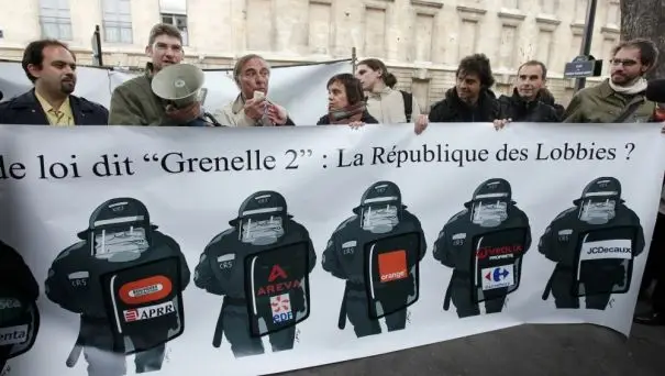 482779_french-environmental-activists-demonstrate-against-the-grenelle-2-new-ecological-talks-near-the-national-assembly-in-paris.jpg