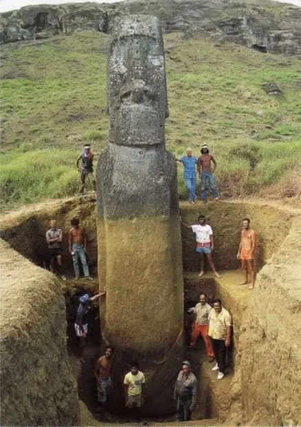 statues_ile_de_paques_01.jpg
