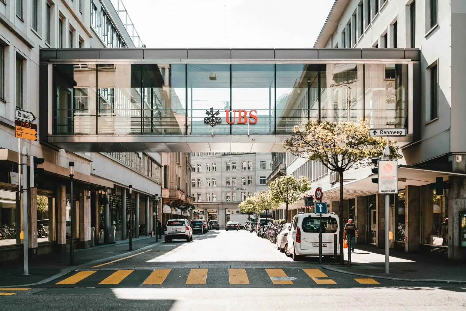 UBS3