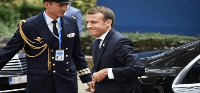 Macron stock options 01 11 2017