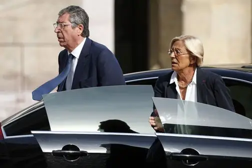 4896193 6 790f patrick et isabelle balkany a paris le 3 29e69152e8776e7a6b1323e6baca6ce9