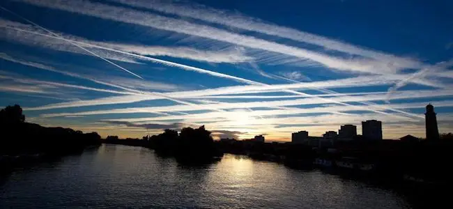 chemtrail_snowden.jpg
