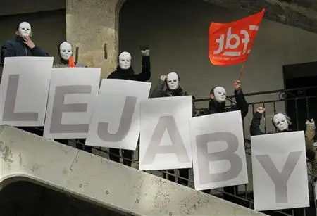s3.reutersmedia.net.jpg