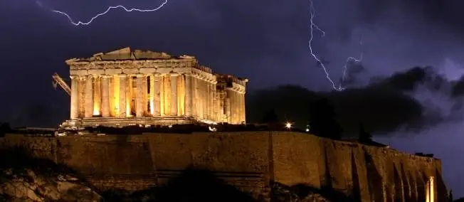 athenes-parthenon-grece-dette-524243-jpg_356658.JPG