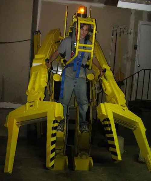 diyaliencostume-sg.jpg