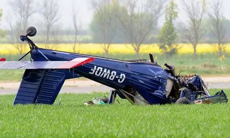 The-light-aircraft-that-c-005.jpg
